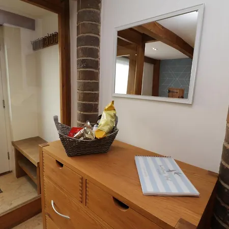 Holiday home Swallows Nest *