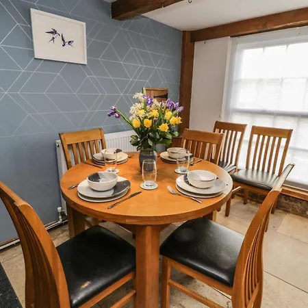 Swallows Nest Tatil Evi