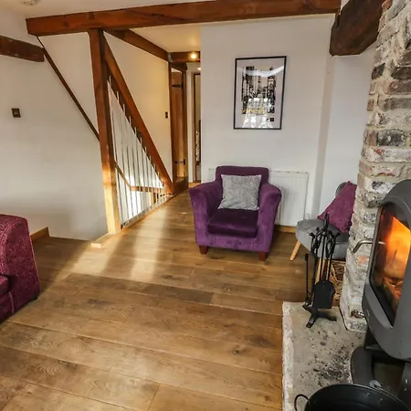 Holiday home Swallows Nest *
