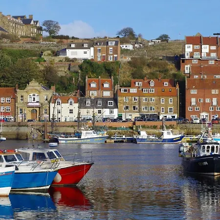 Swallows Nest * Whitby