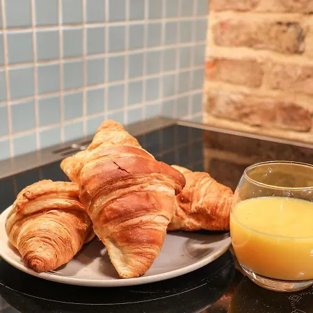 Swallows Nest * Whitby