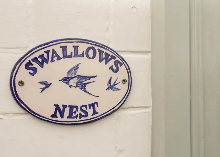 Holiday home Swallows Nest